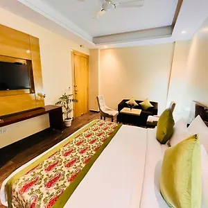 Hotel Banz Near Delhi Airport, New Delhi